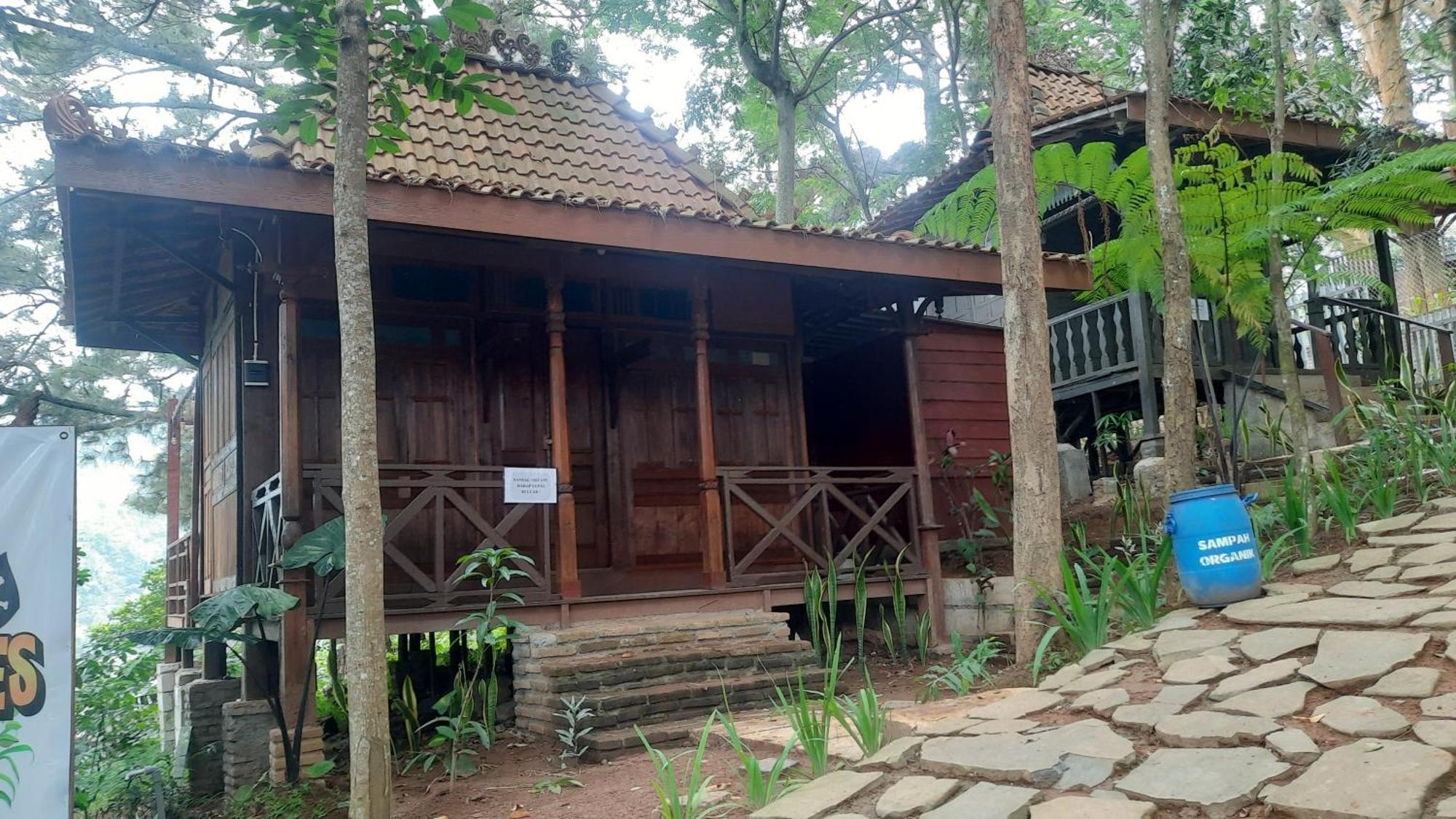 Pijar Resort Powered By Cocotel Kudus Zewnętrze zdjęcie